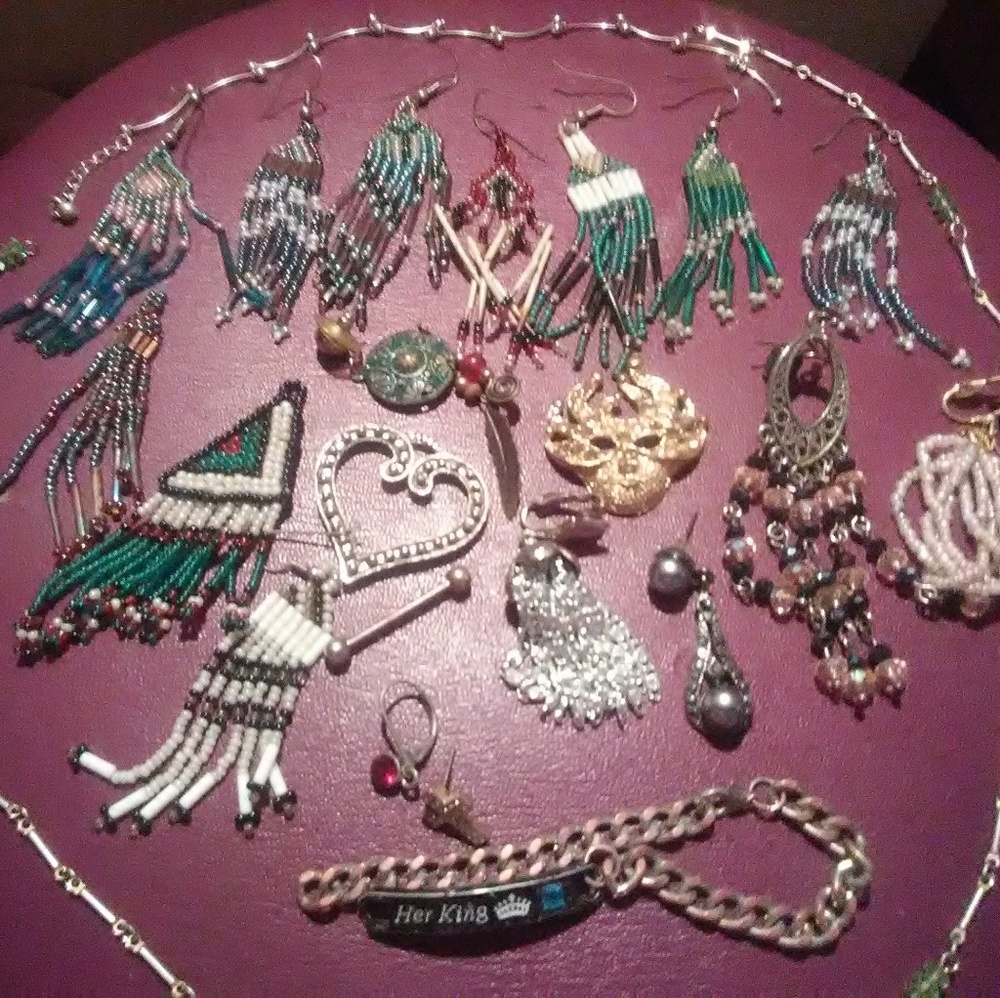 Hand beaded earrings and asst vintage jewlery